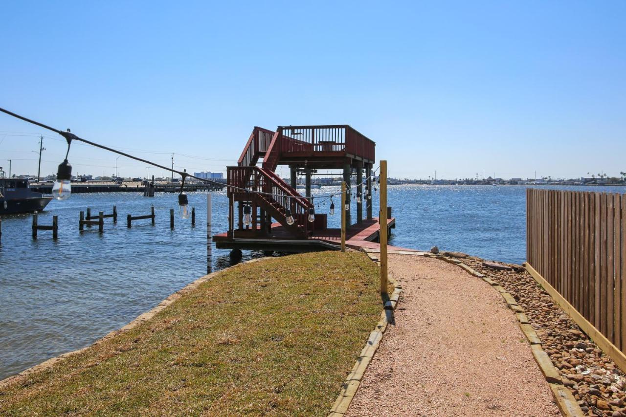 Vila Pool Days And Dock Nights Galveston Exteriér fotografie